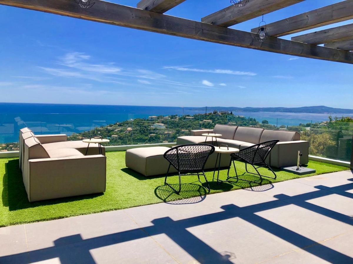 レ・ズィサンブル Vue Panoramique Sur La Baie De St Tropezヴィラ エクステリア 写真